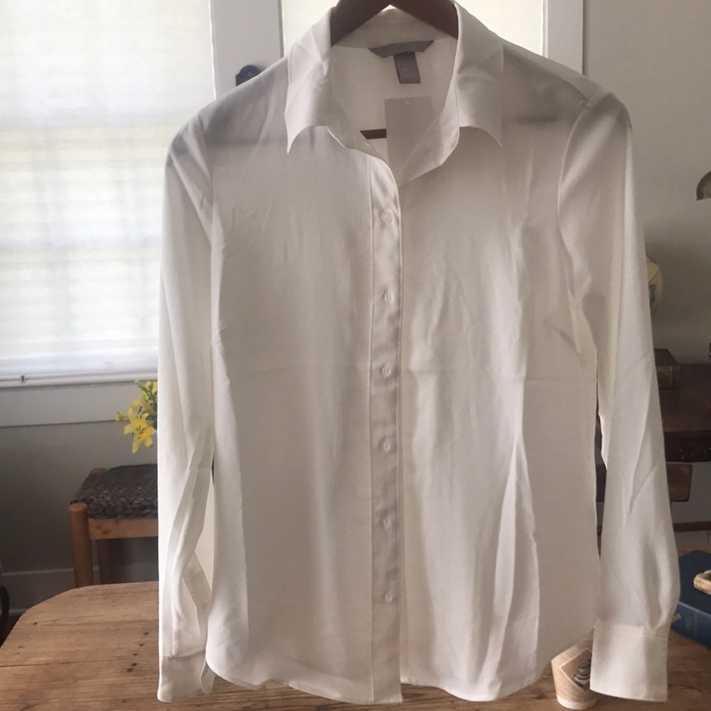 H&M dressy button down blouse